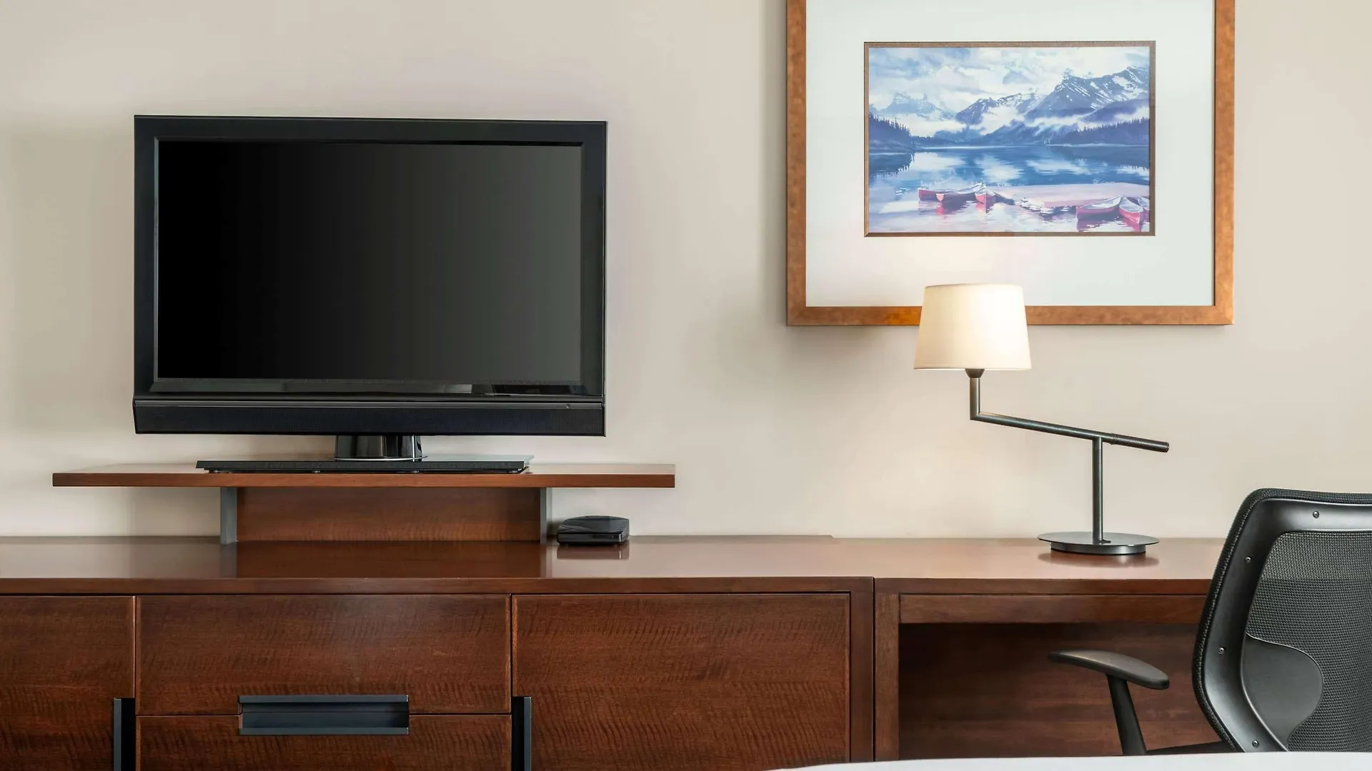 Travelodge By Wyndham Calgary South